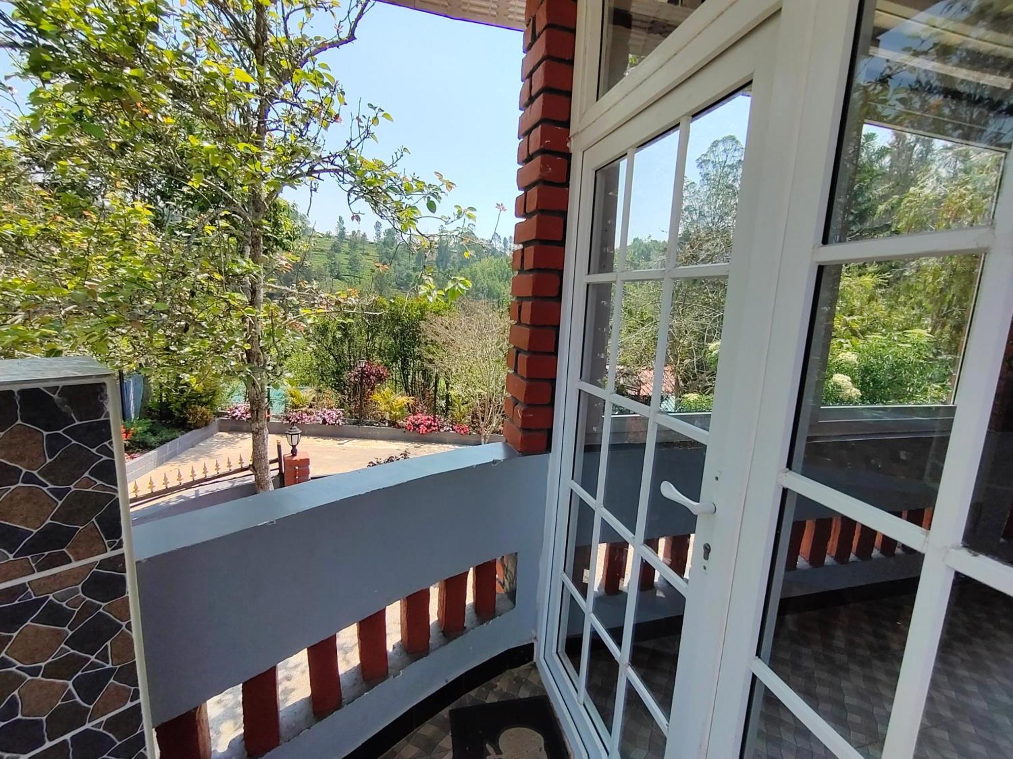 Pear Tree Entire 2Bhk Villa Kotagiri Bagian luar foto