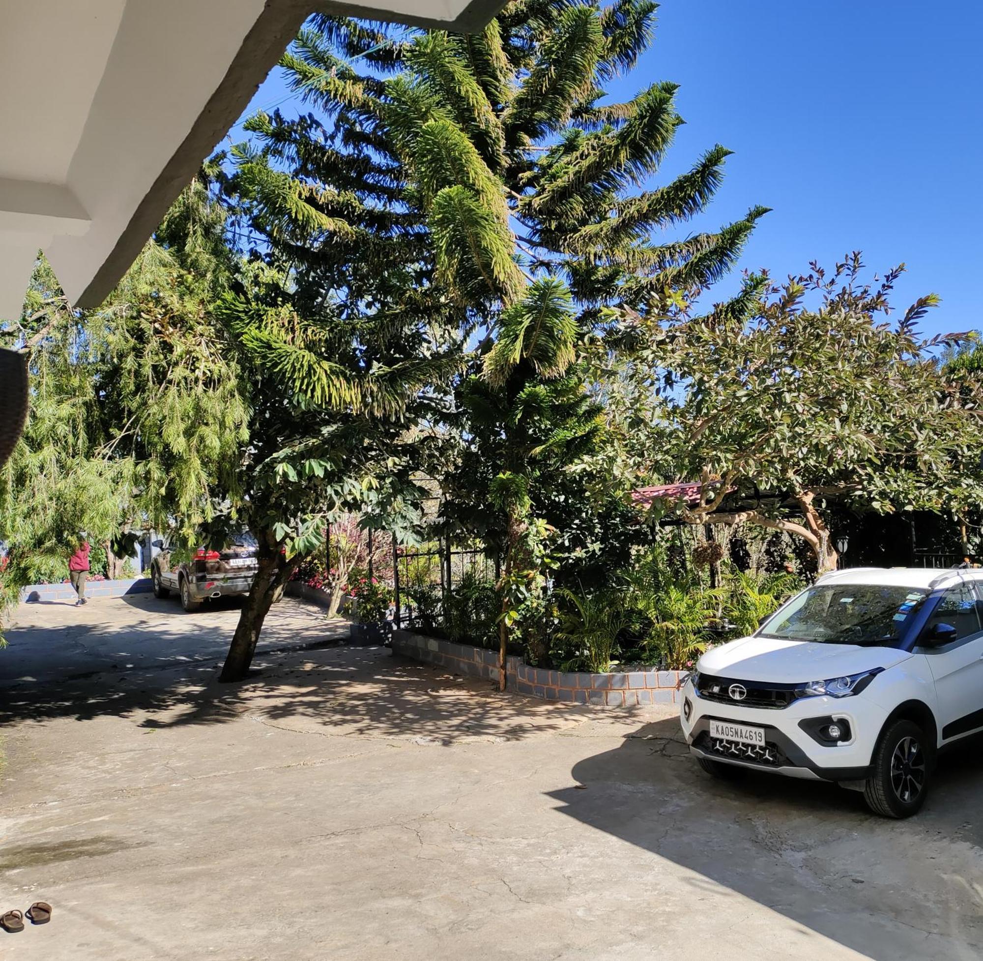 Pear Tree Entire 2Bhk Villa Kotagiri Bagian luar foto